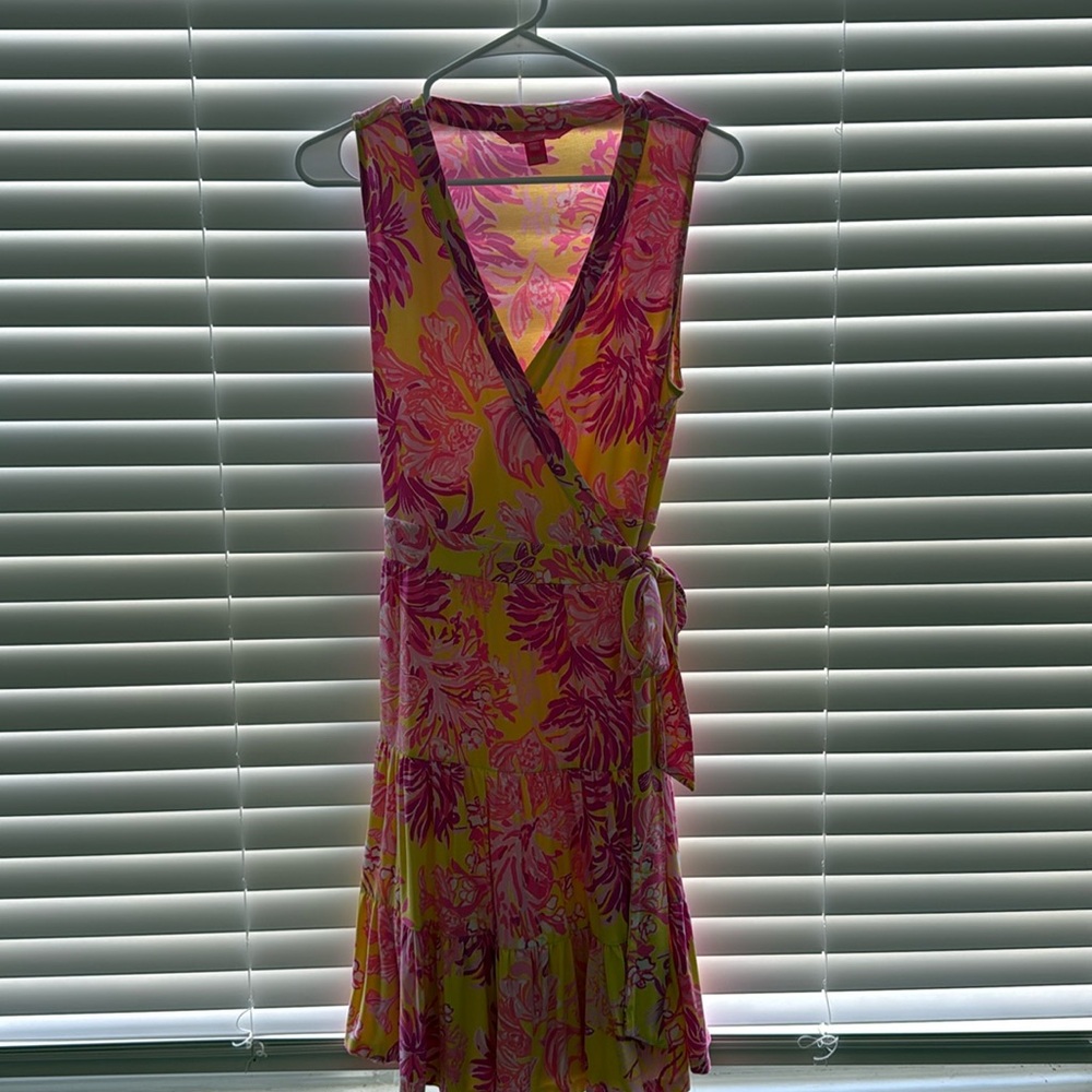 Lilly Pulitzer wrap dress! Perfect condition, very vibrant colors!